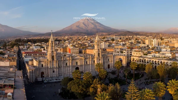 Arequipa Half-Day Tours featuring a panoramic aerial view