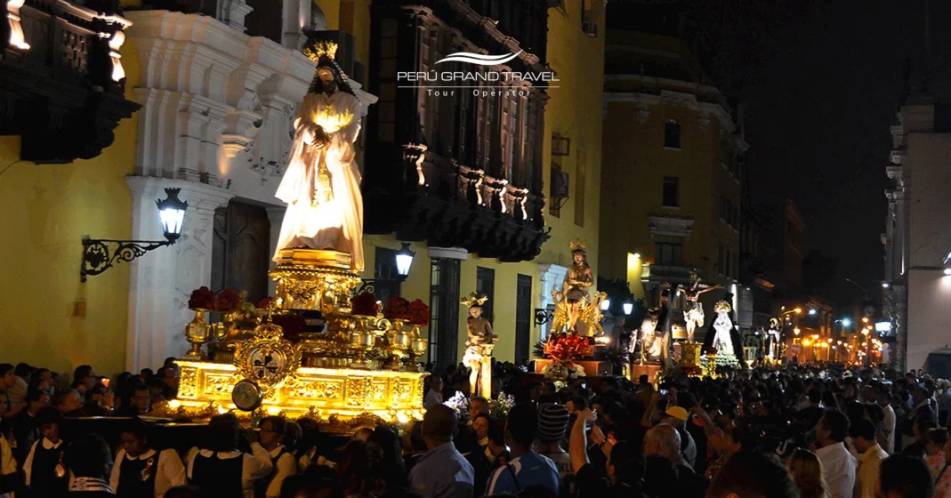 Colonial square during Holy Week procession, Lima