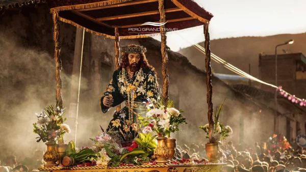 Sculpture of the Lord in procession in Ayacucho in the central square