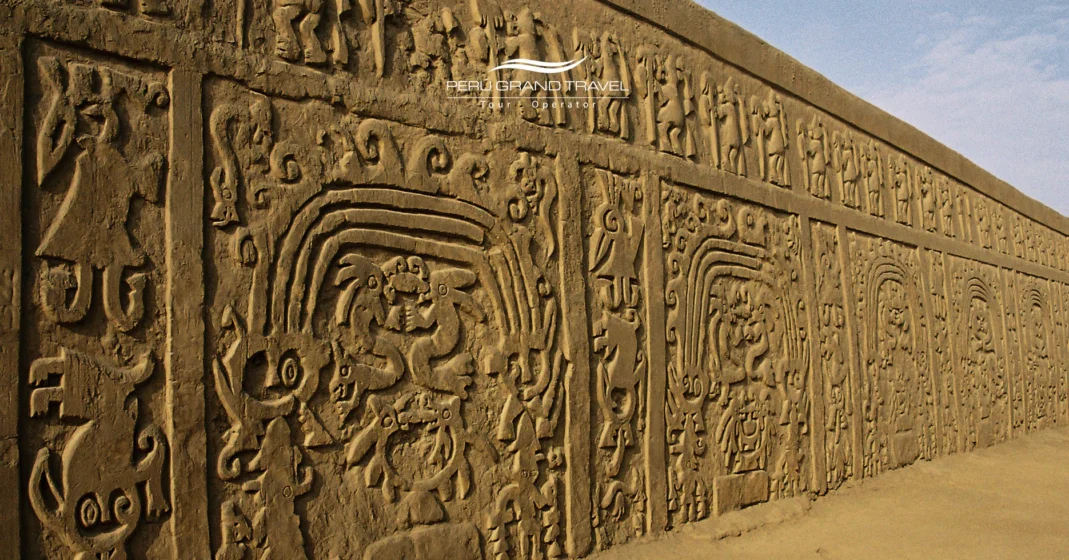 Huaca del Dragón, murals in Mochica huacas, polychrome murals, Trujillo, Peru, Moche culture