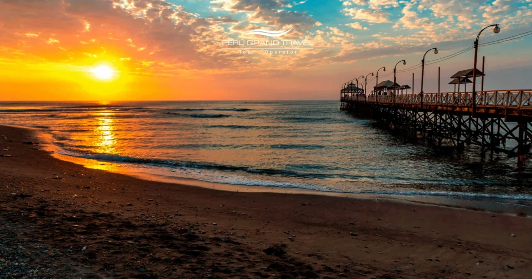 Huanchaco, beaches in Trujillo, sunset in Huanchaco, Trujillo, where to go in Trujillo