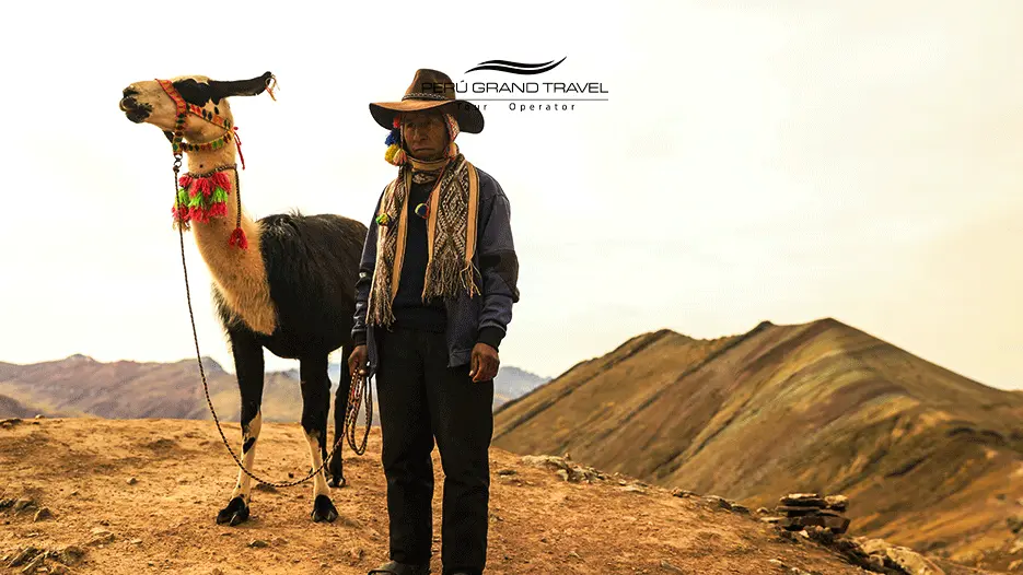 The Andes Mountains offer som of the best day hikes from Cusco! T¡You may even bump into a local with his llama on the trail!