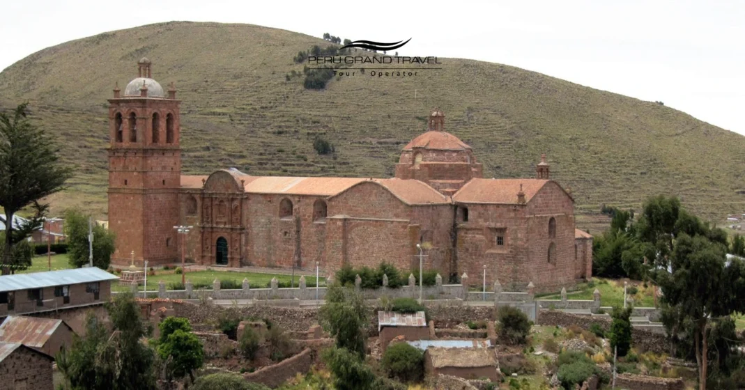 Santiago Apostolo in Pomata in Puno
