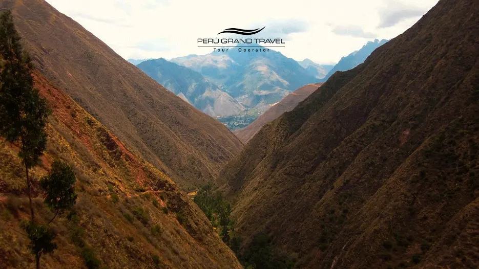 one of the most remore Sacred Valley Hiking Trails is Urquillos.