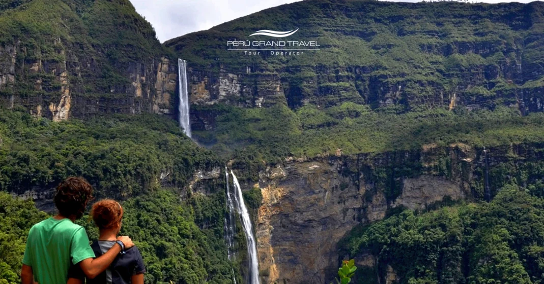 adventure couple, travel partners, romantic trips, places to travel for Valentine's Day, adventurous couple