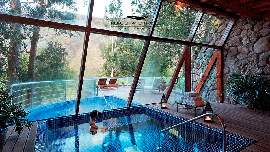Rio Sagrado is one of those luxury hotels Sacred Valley Peru that will impress you. Simply relax in a heated pool immsed in nature!