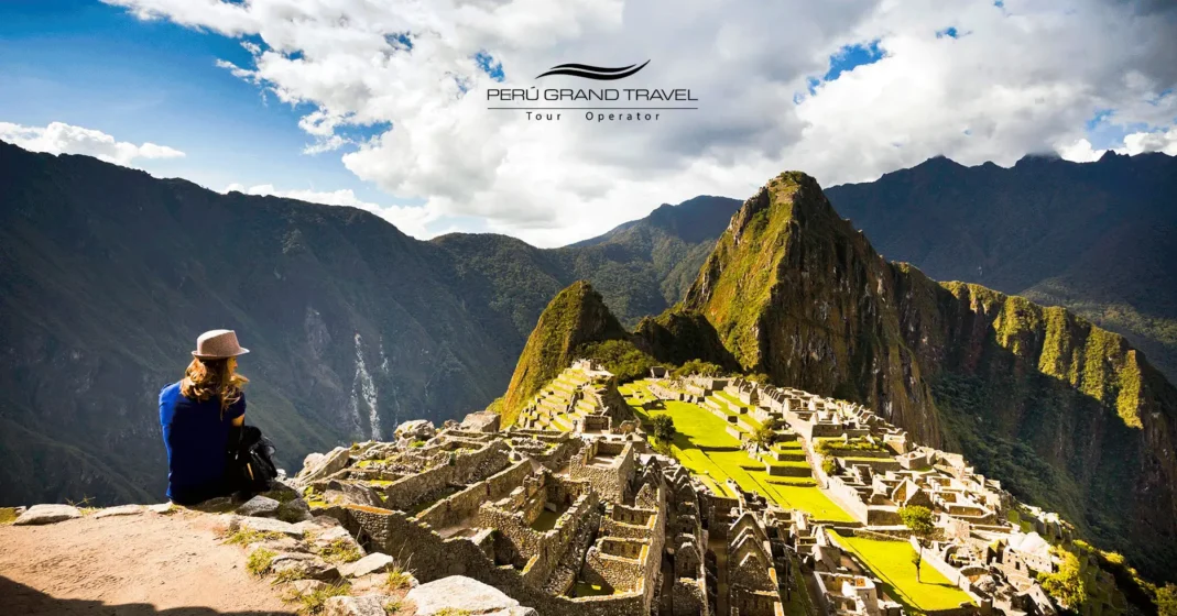 panoramic-view-of-machu-picchu-circuit-1