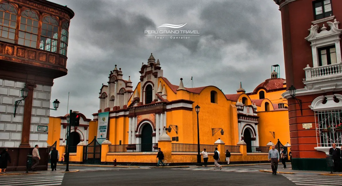 Homepage - things to do in Trujillo, Trujillo Peru, city of Trujillo, visit Trujillo, Trujillo main square, Trujillo cathedral