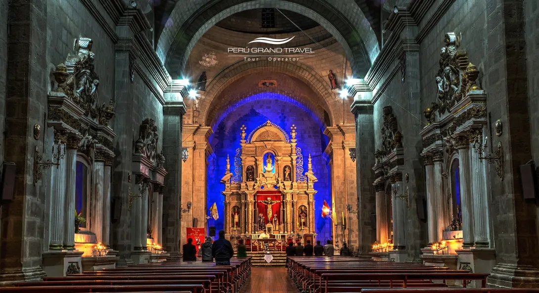 The Cathedral of Puno, Cover