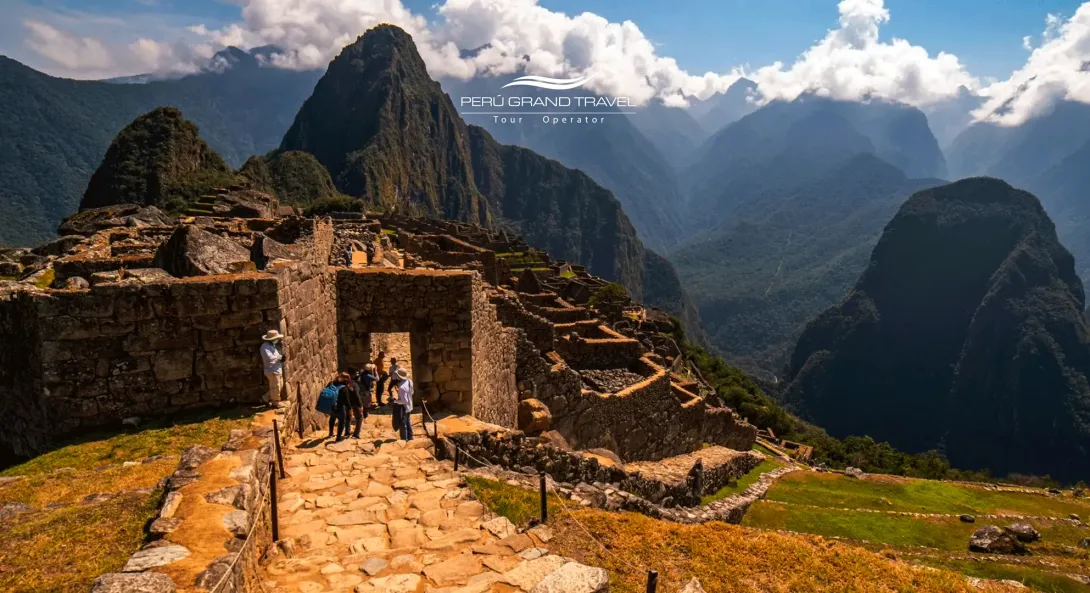 Tourist Tickets in Peru, Andean landscapes, Machu Picchu tickets