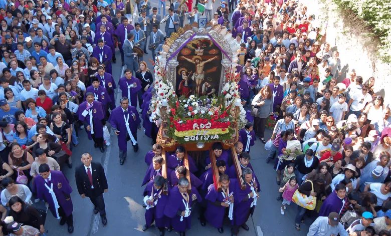 Image of the lord of miracles in procession-Lima